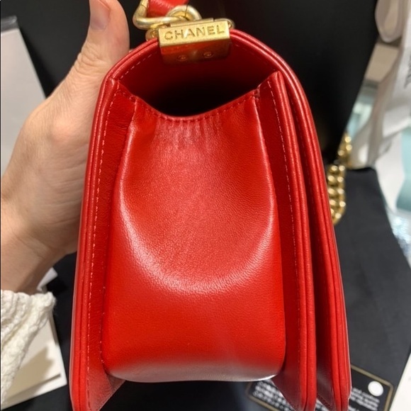 Chanel 15A LIKE NEW Red Lambskin Small Boy Bag GHW - Picture 8 of 14